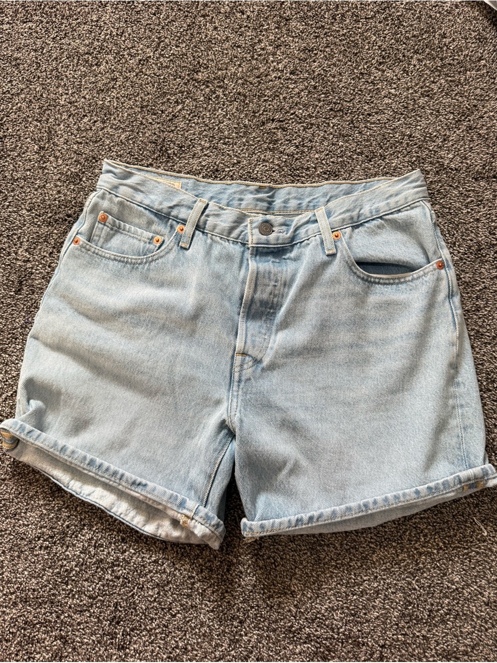 Levi’s 501 shorts